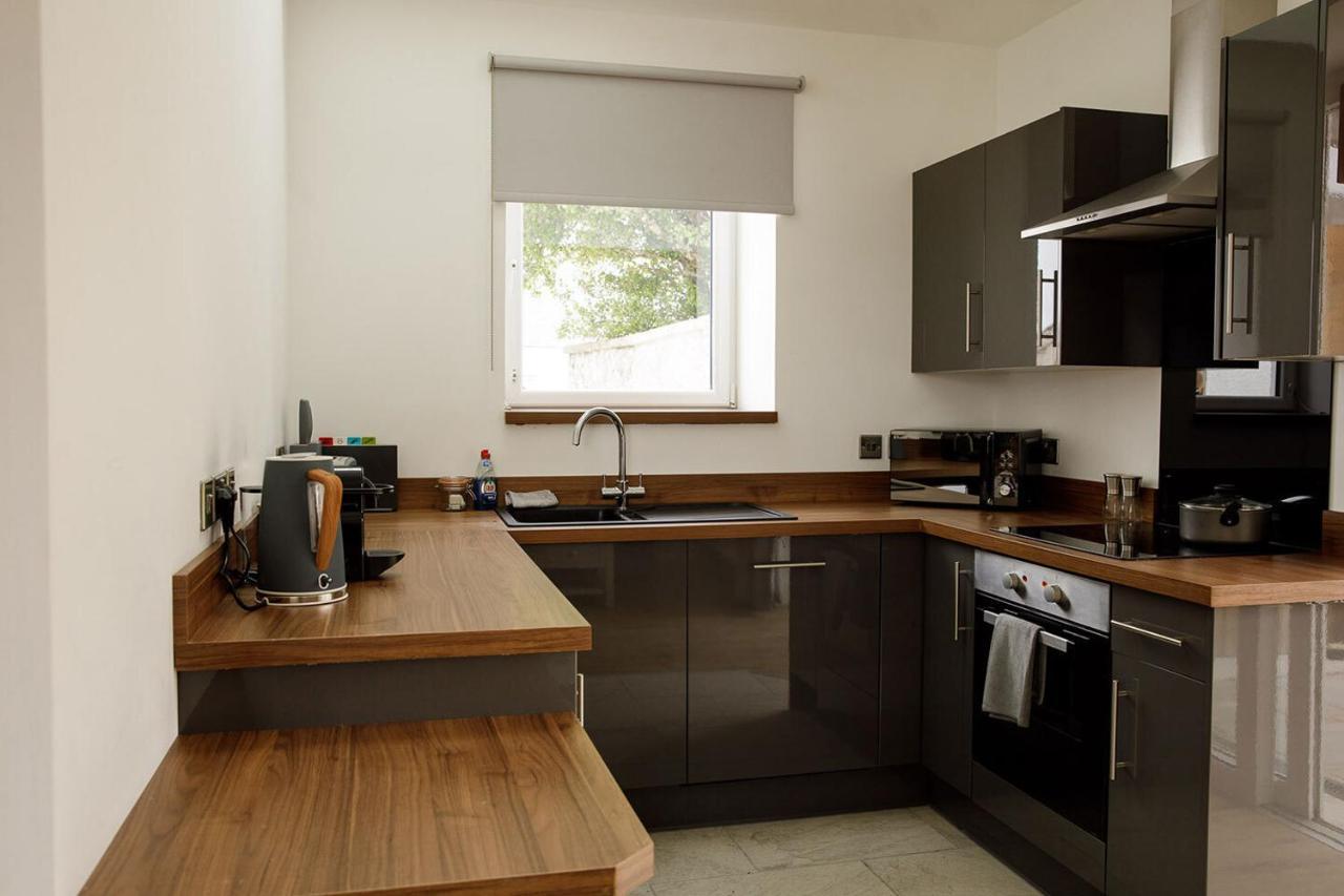 House Of Juniper - Luxury Accessible Apartment برادفورد المظهر الخارجي الصورة
