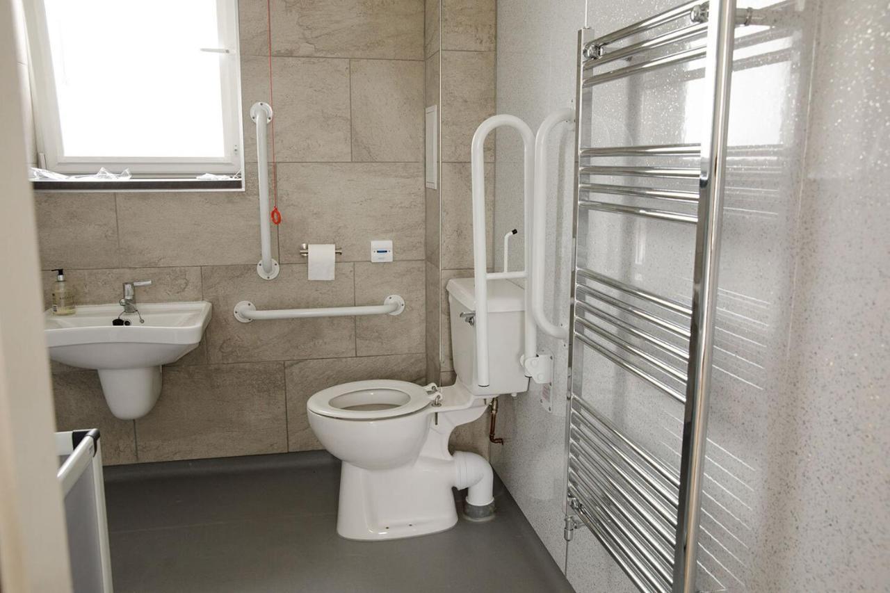 House Of Juniper - Luxury Accessible Apartment برادفورد المظهر الخارجي الصورة